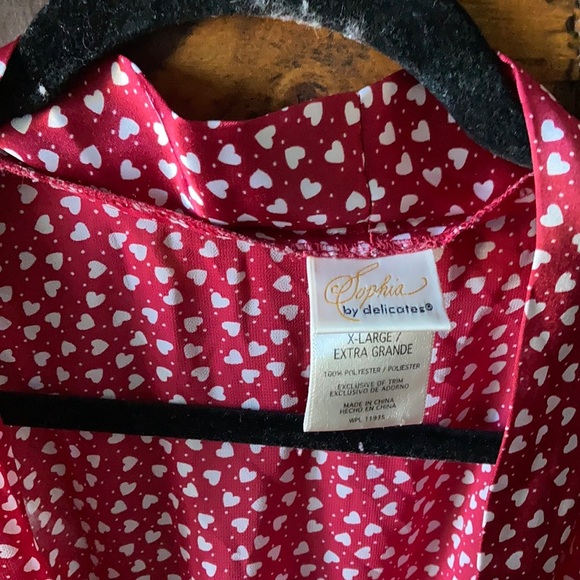 Sophia by Delicates women’s heart robe. - Picture 4 of 8